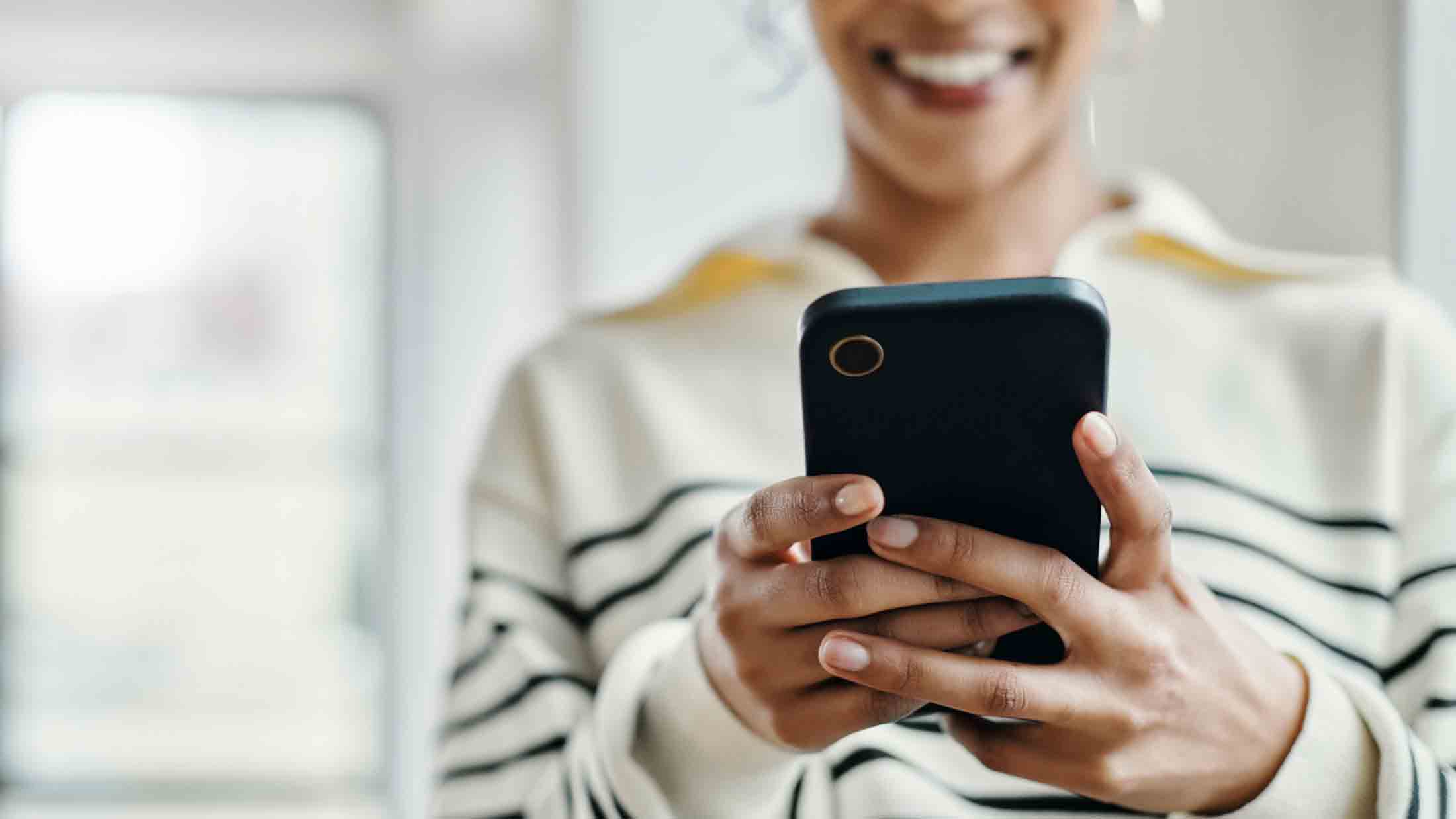 How to Write Magnetic Social Media Bios